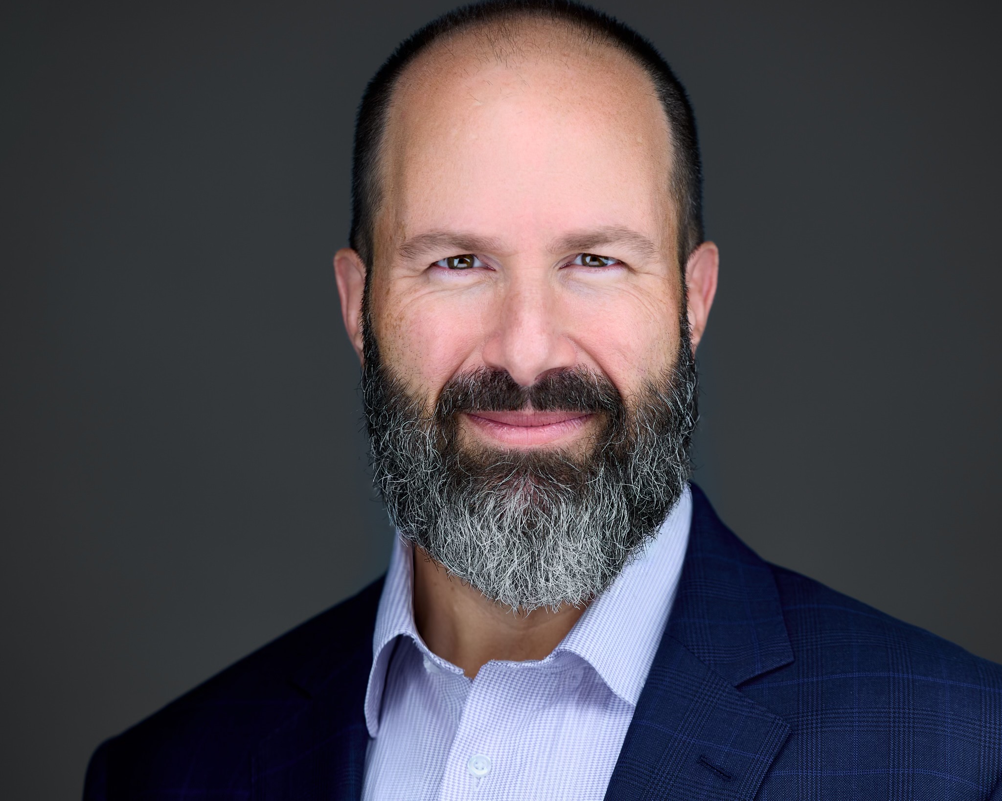 Ilan Lewinger, commercial real estate broker