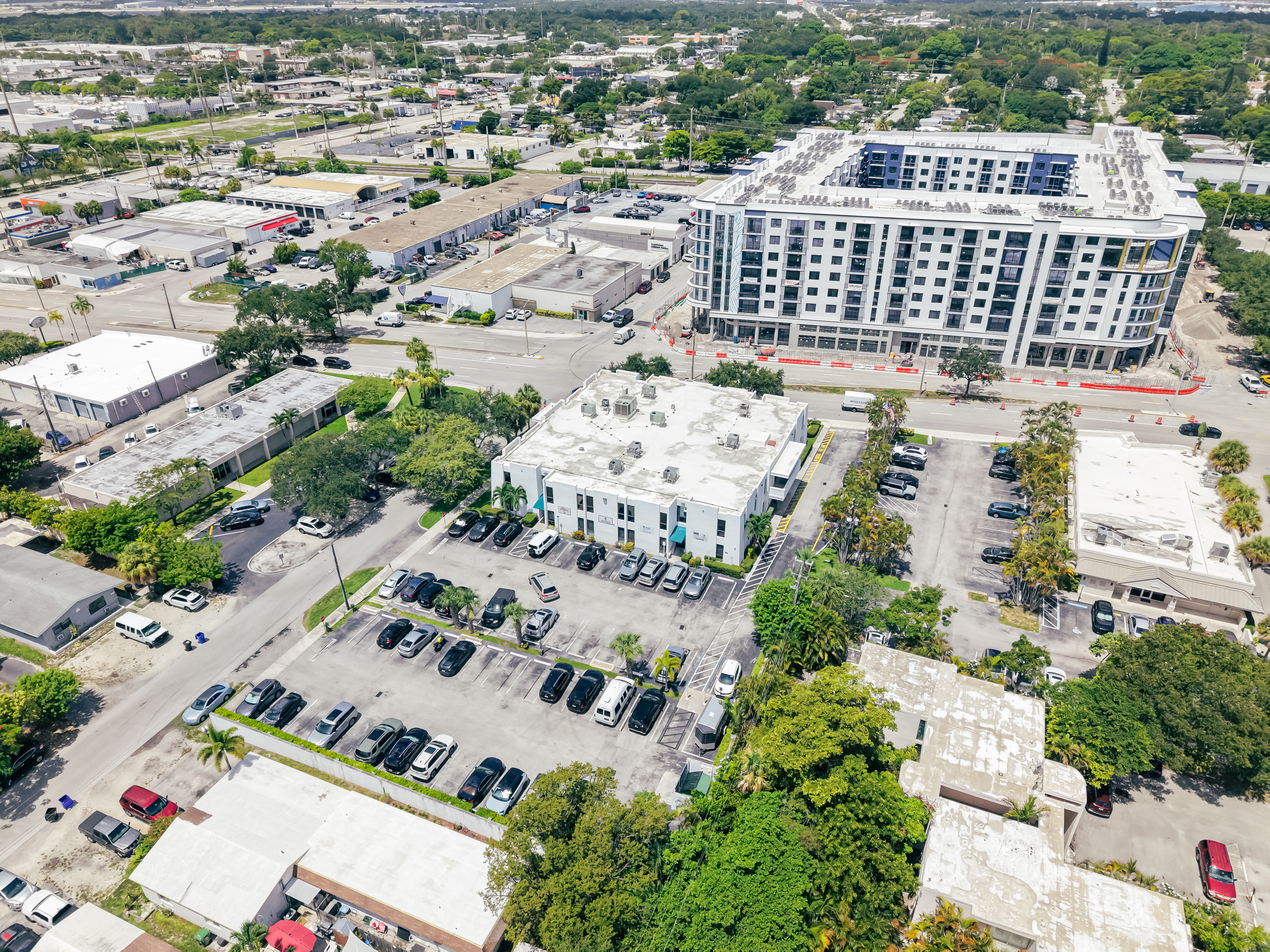 Ilan's office in Hollywood, FL