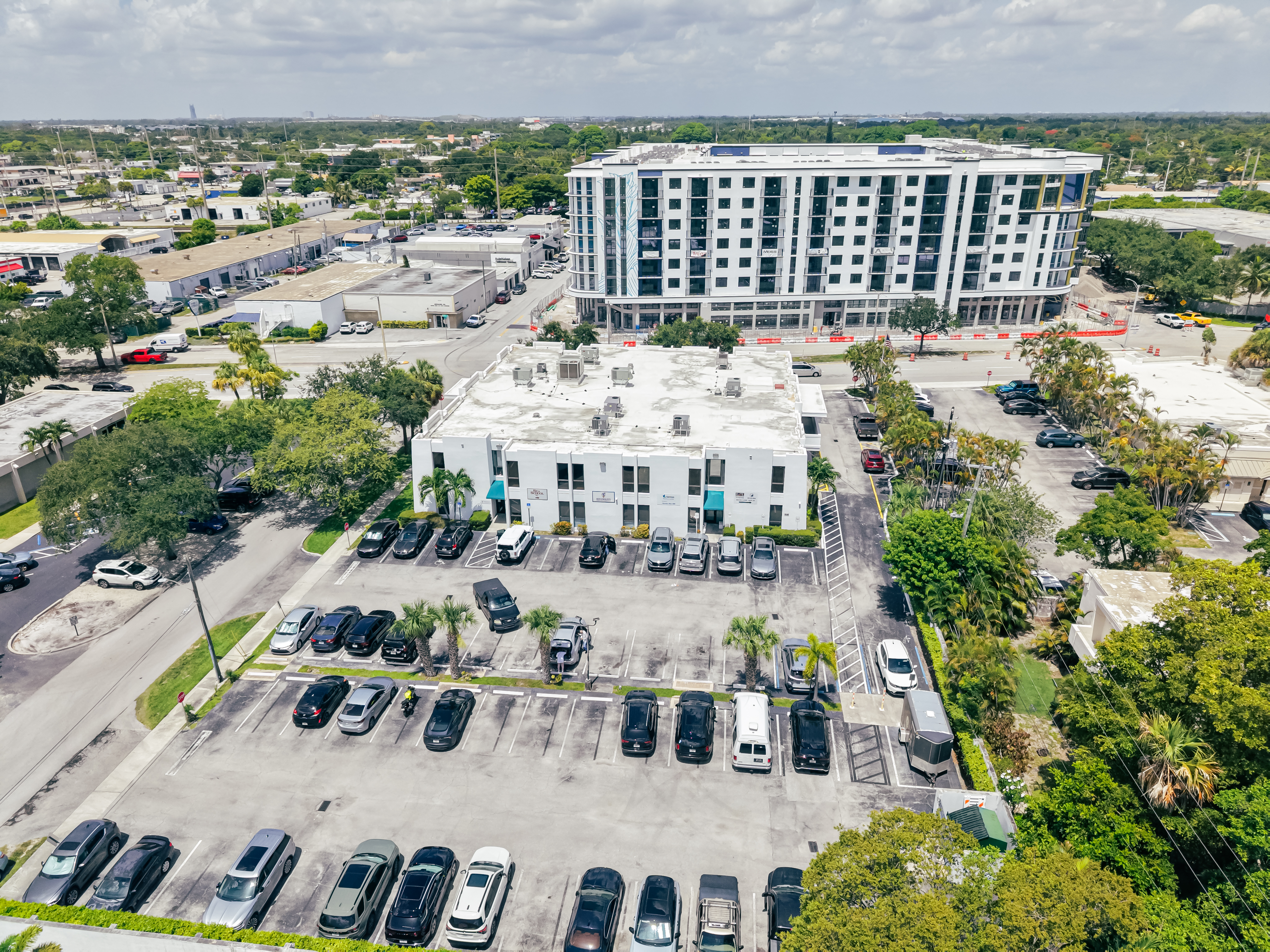Office building aerial view in Hollywood, FL
